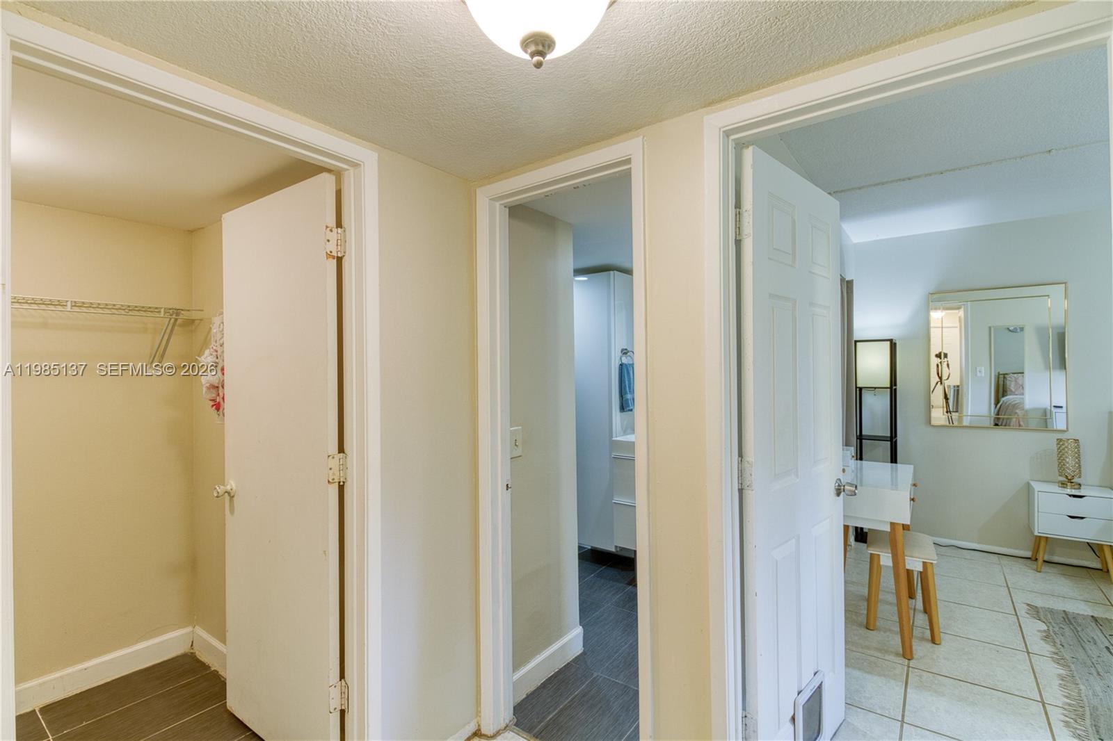 OAKLAND FOREST CLUB CONDO - Residential