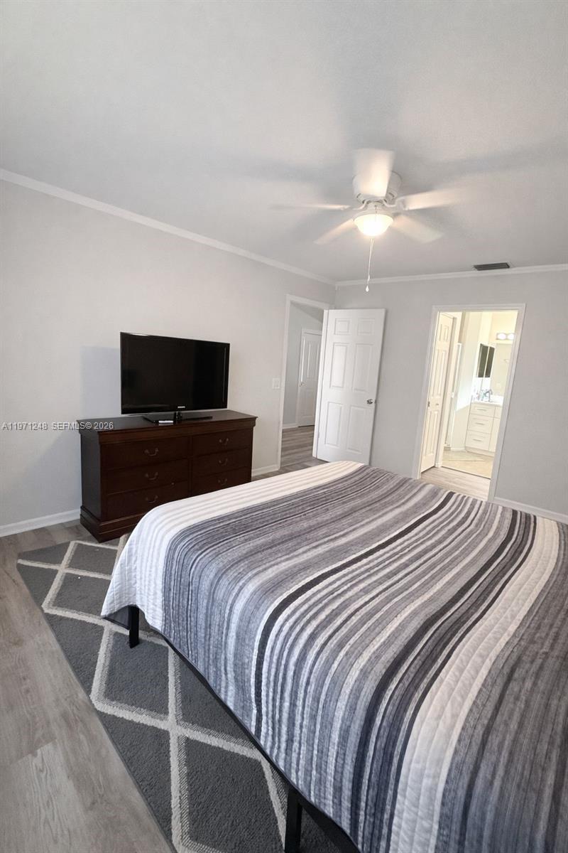 VARSITY LAKE - Residential