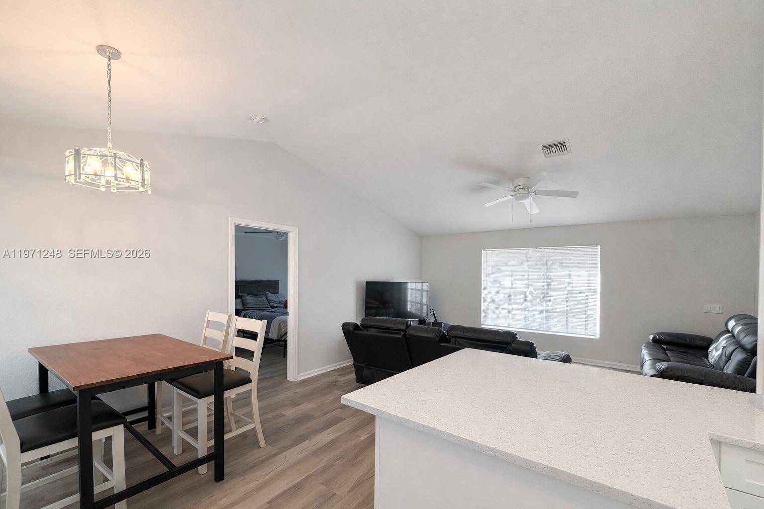 VARSITY LAKE - Residential