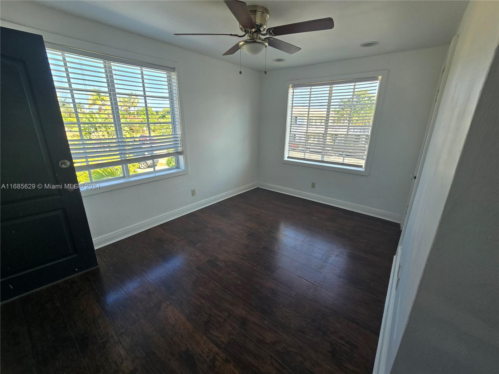 HOLLYWOOD - Residential Lease