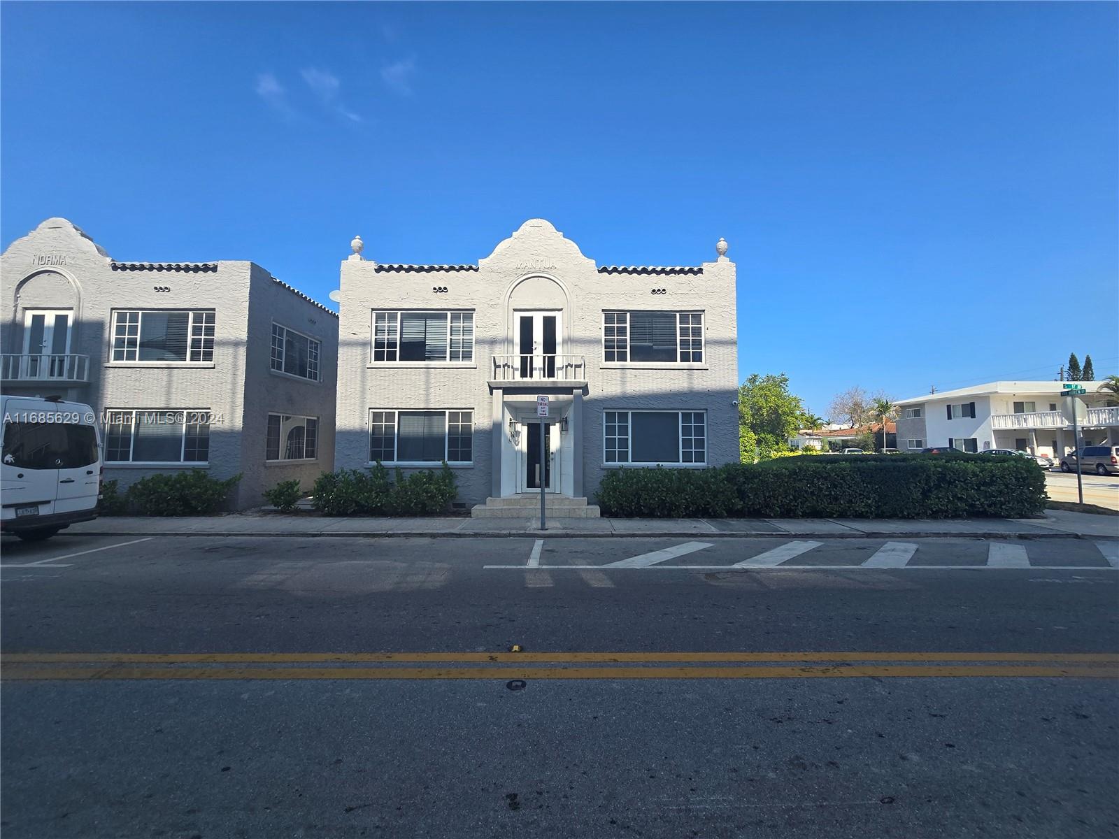 HOLLYWOOD - Residential Lease