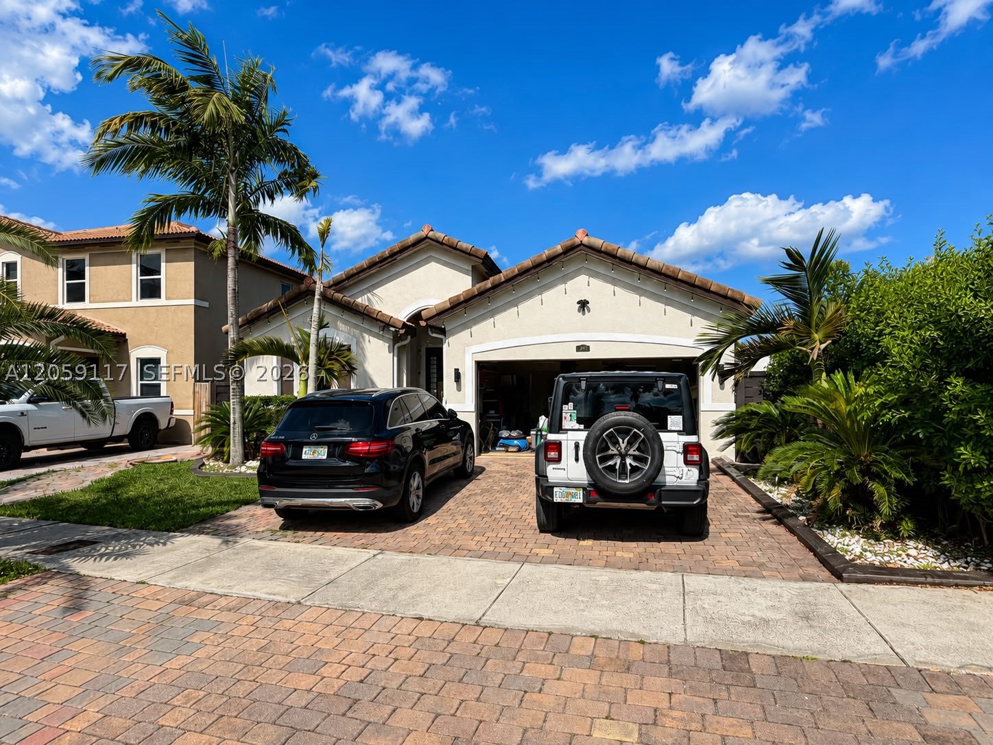 HEMINGWAY POINT - Residential