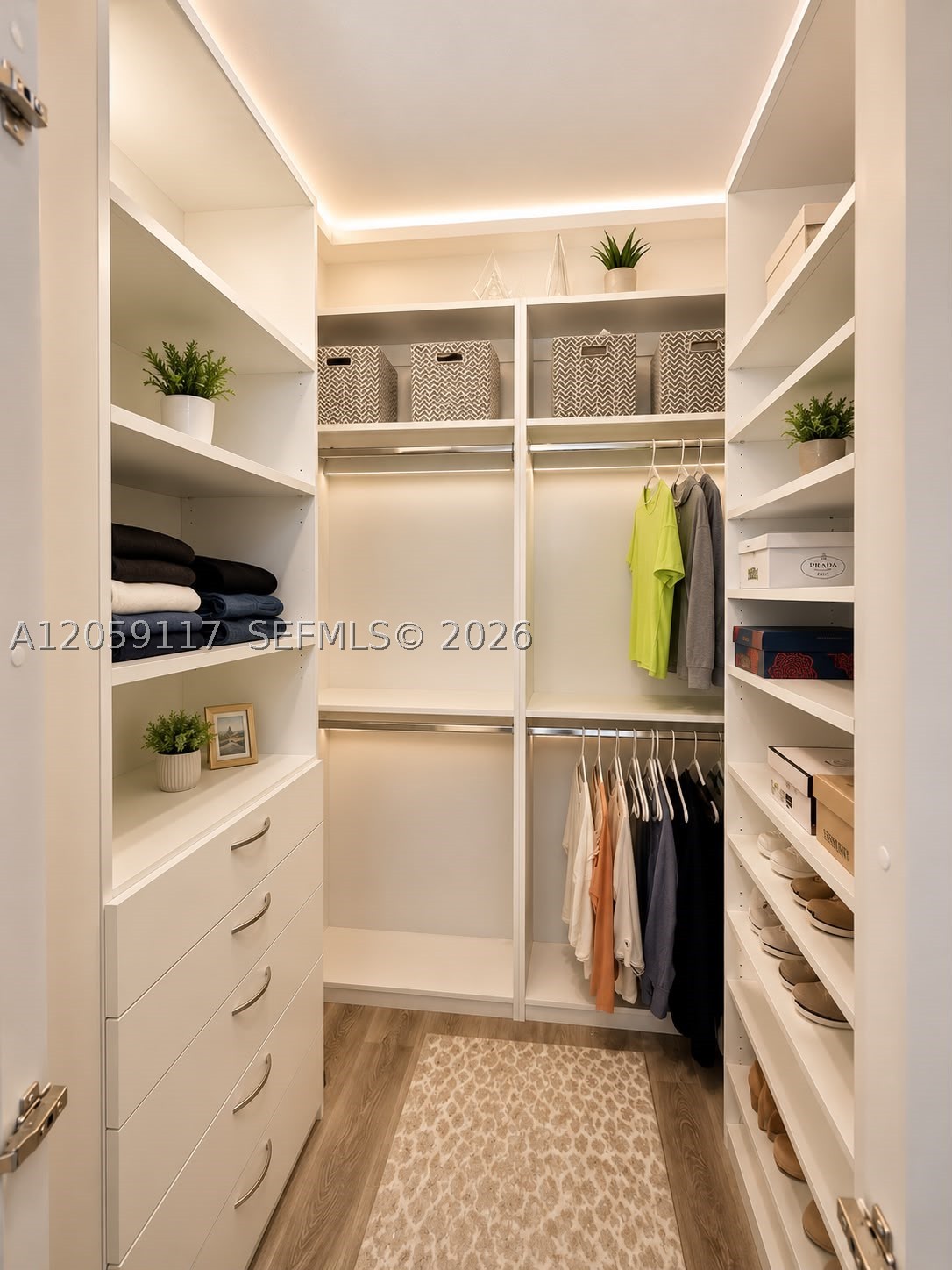 HEMINGWAY POINT - Residential