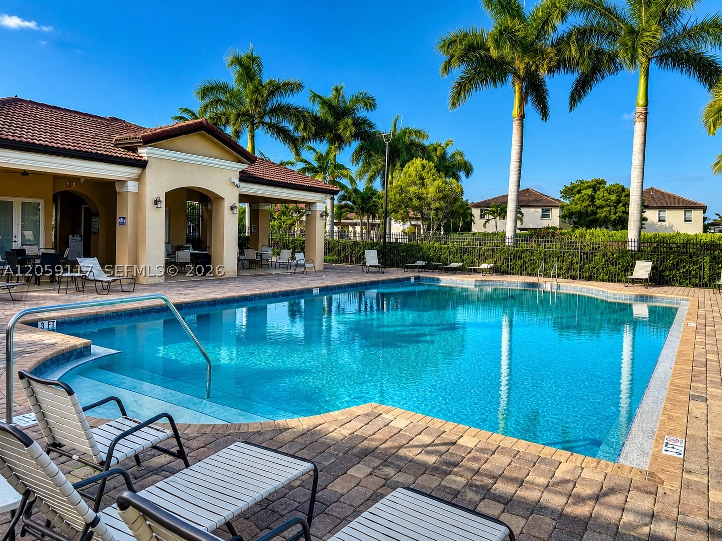 HEMINGWAY POINT - Residential