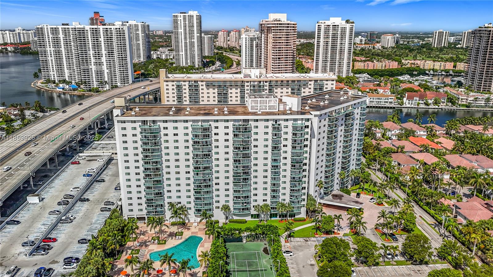 OCEANVIEW BUILDING B COND - Residential