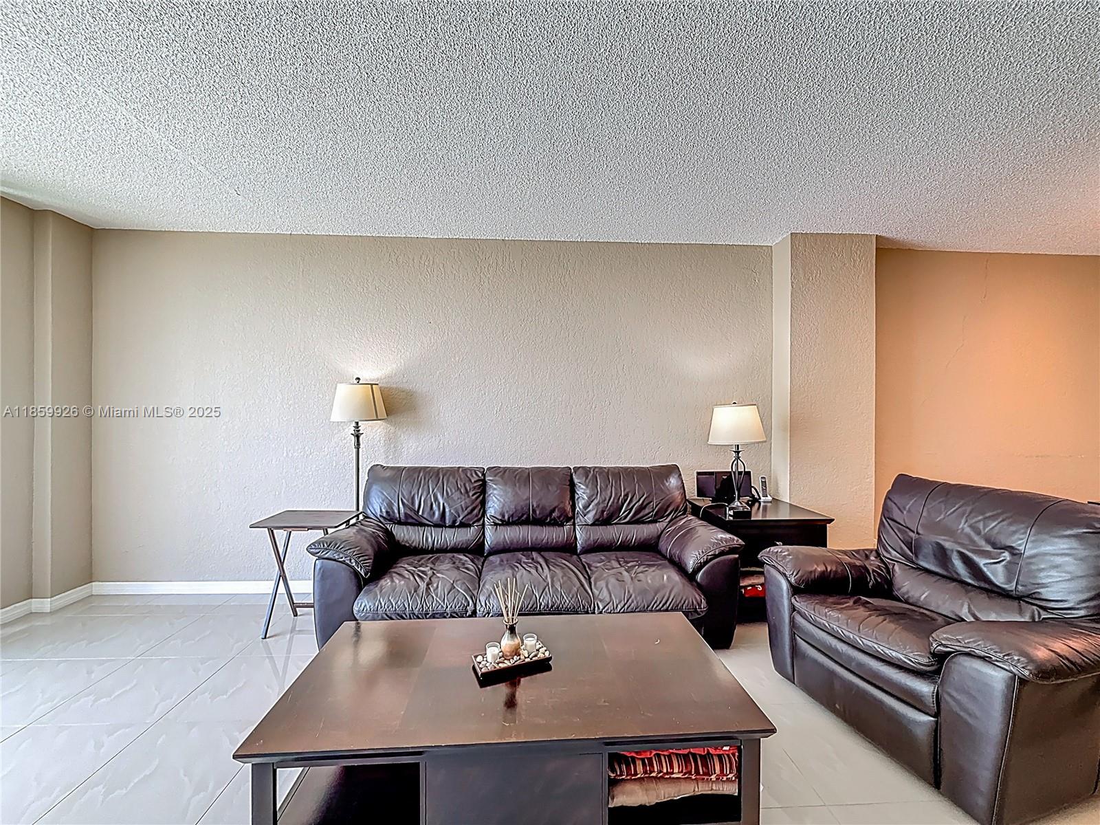 OCEANVIEW BUILDING B COND - Residential