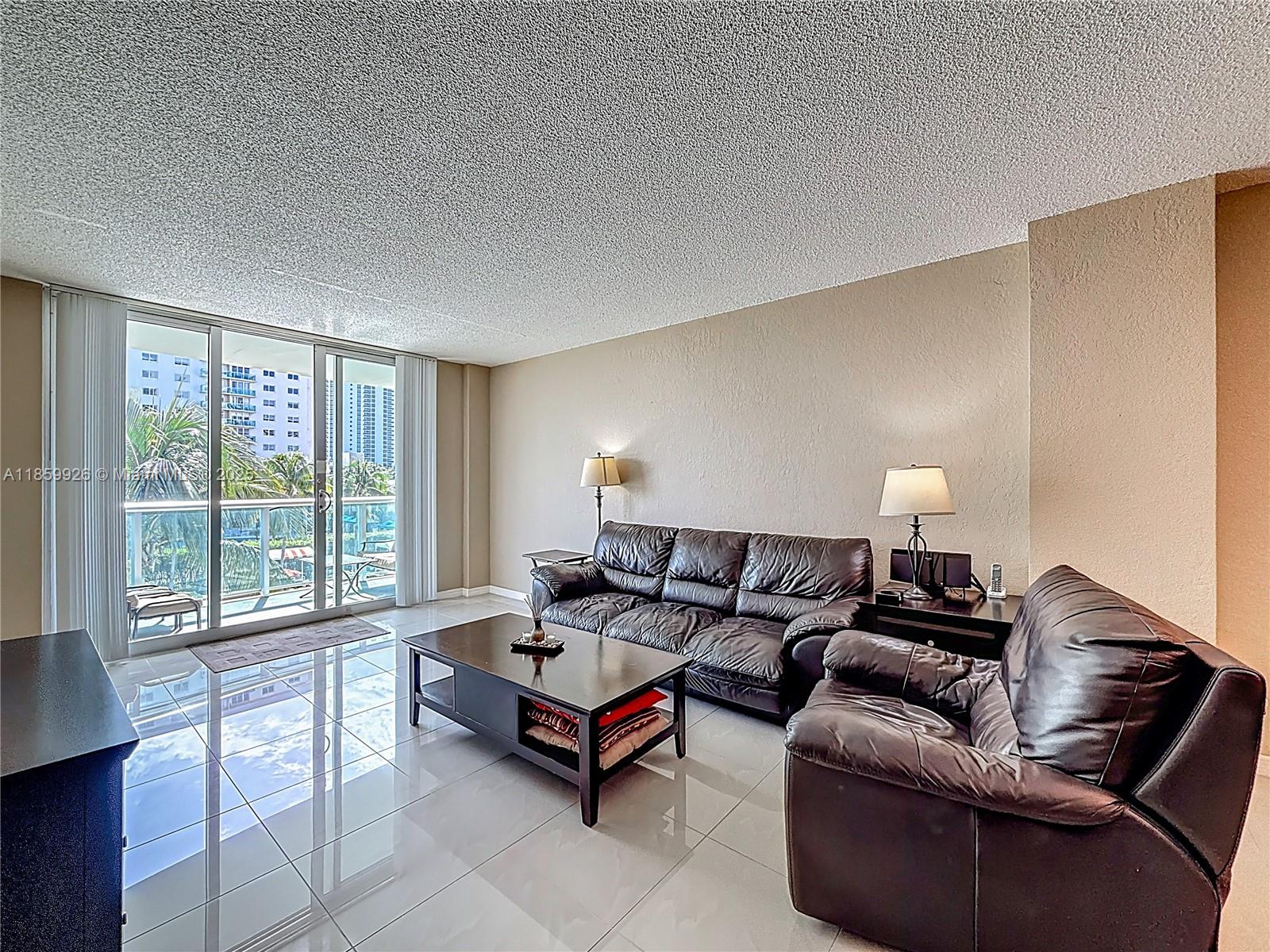 OCEANVIEW BUILDING B COND - Residential