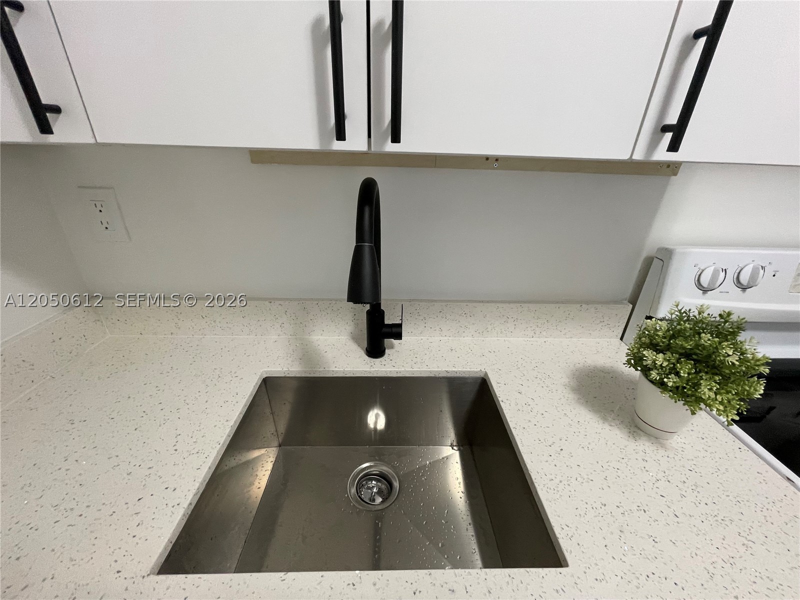 GUERNICA CONDO - Residential