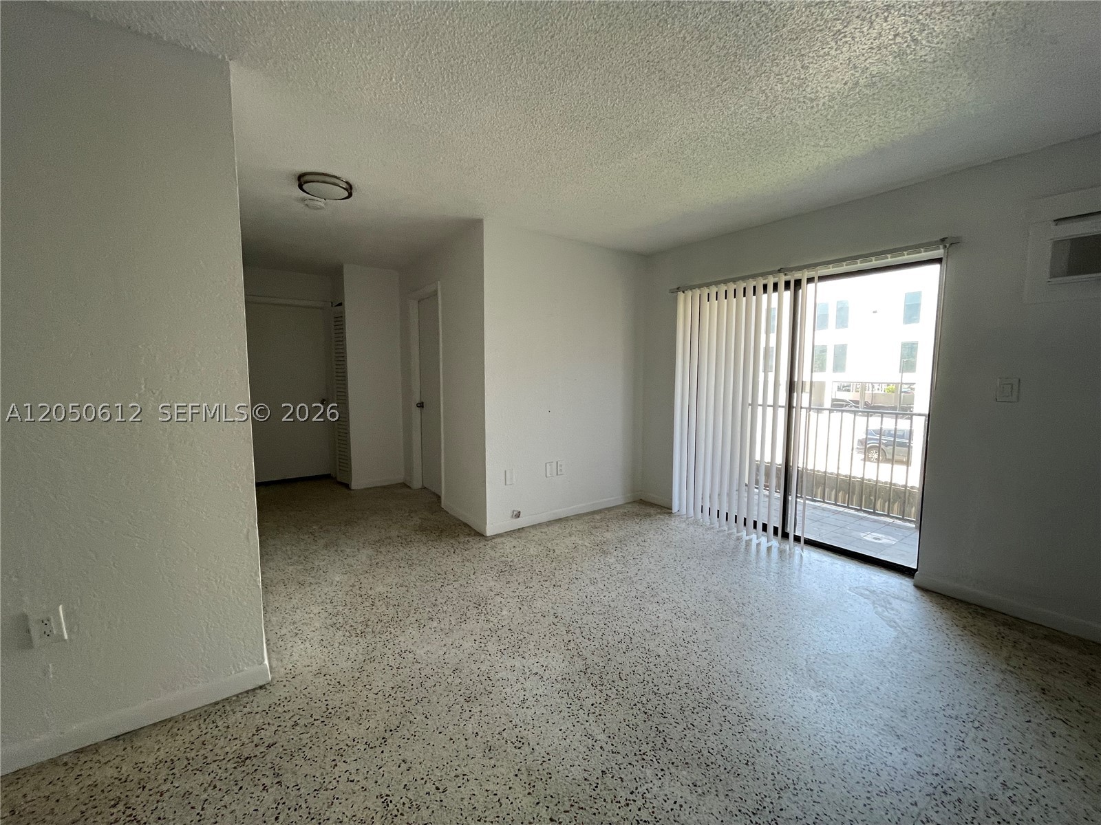 GUERNICA CONDO - Residential