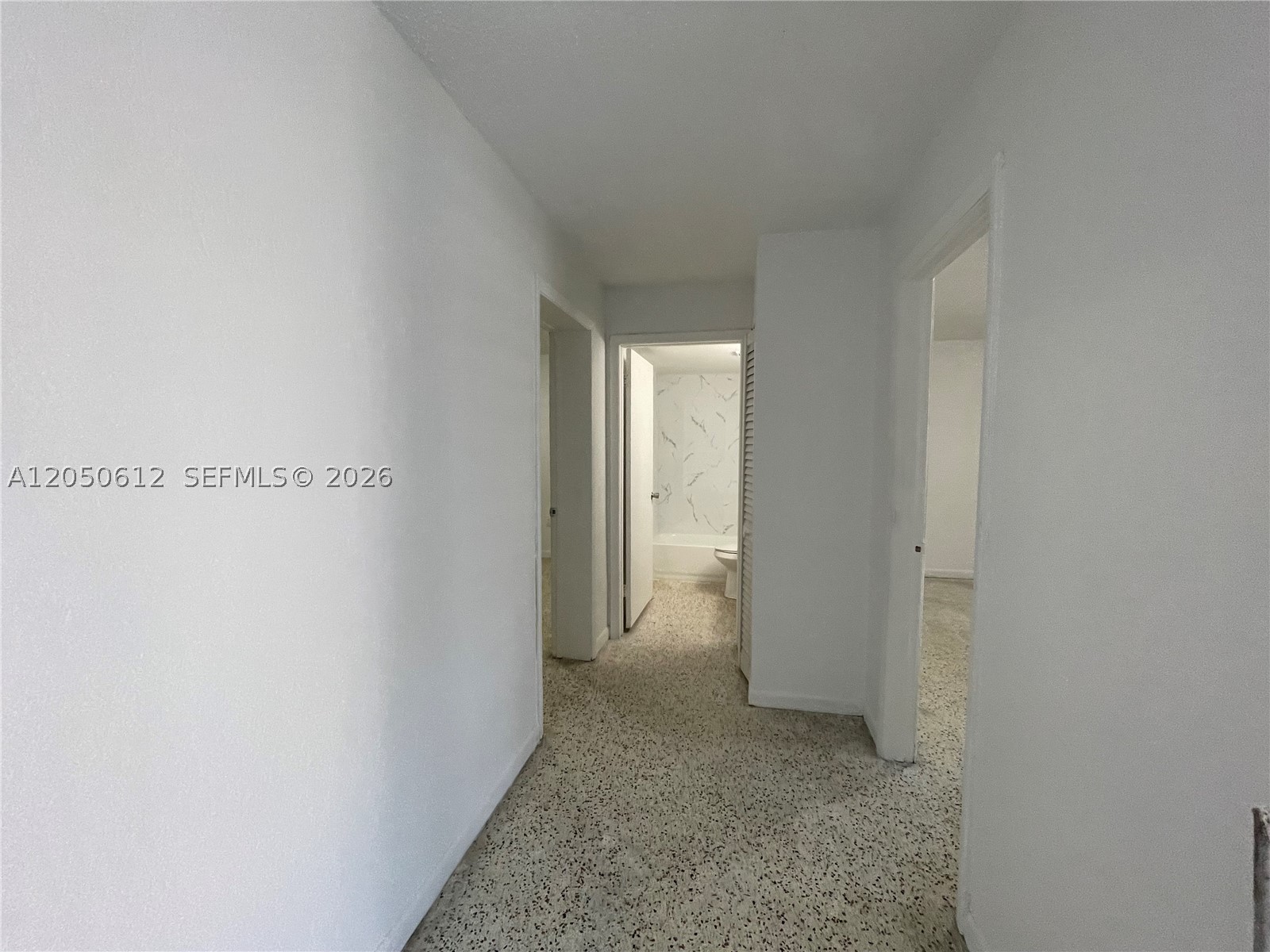 GUERNICA CONDO - Residential