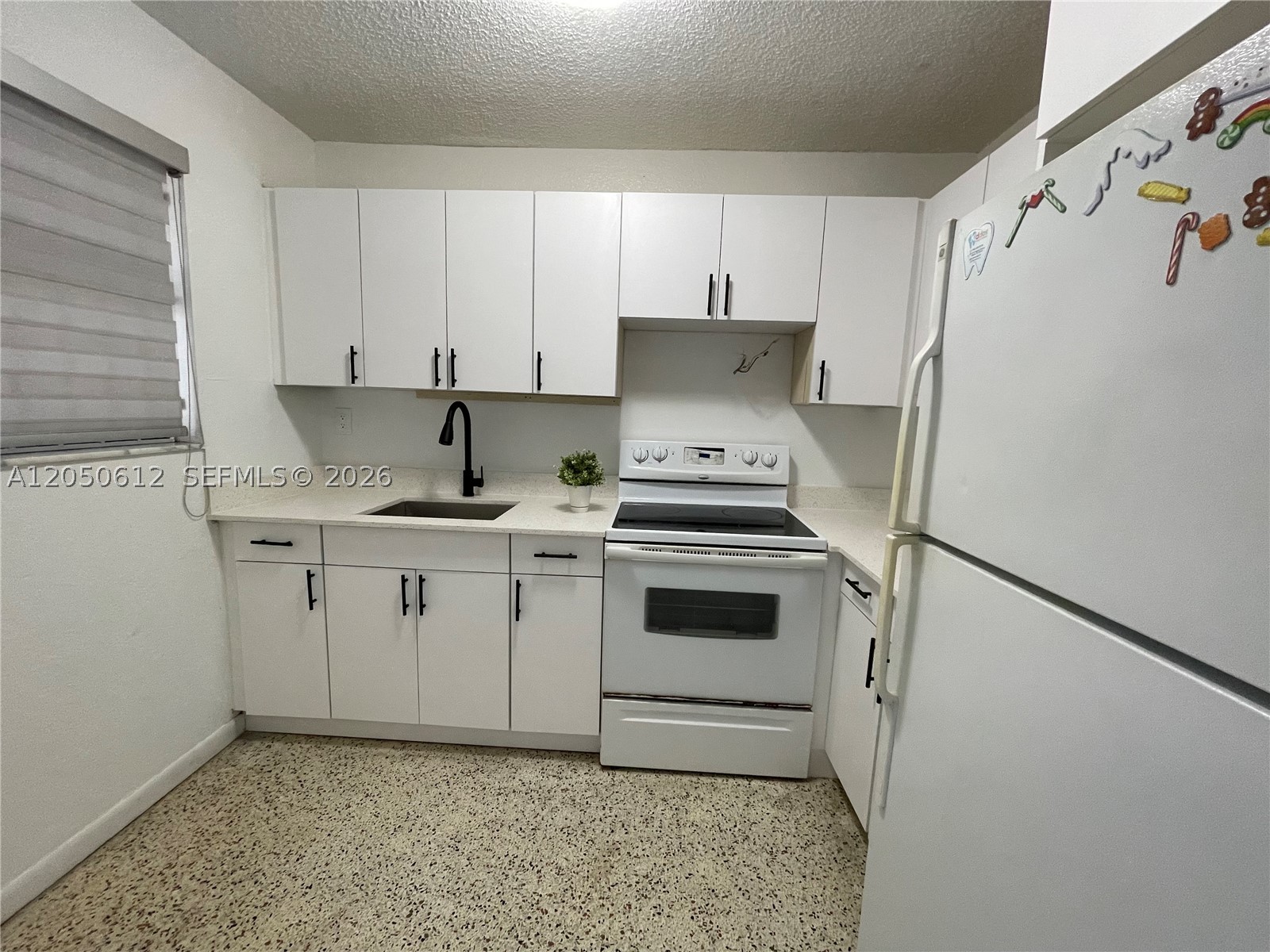 GUERNICA CONDO - Residential