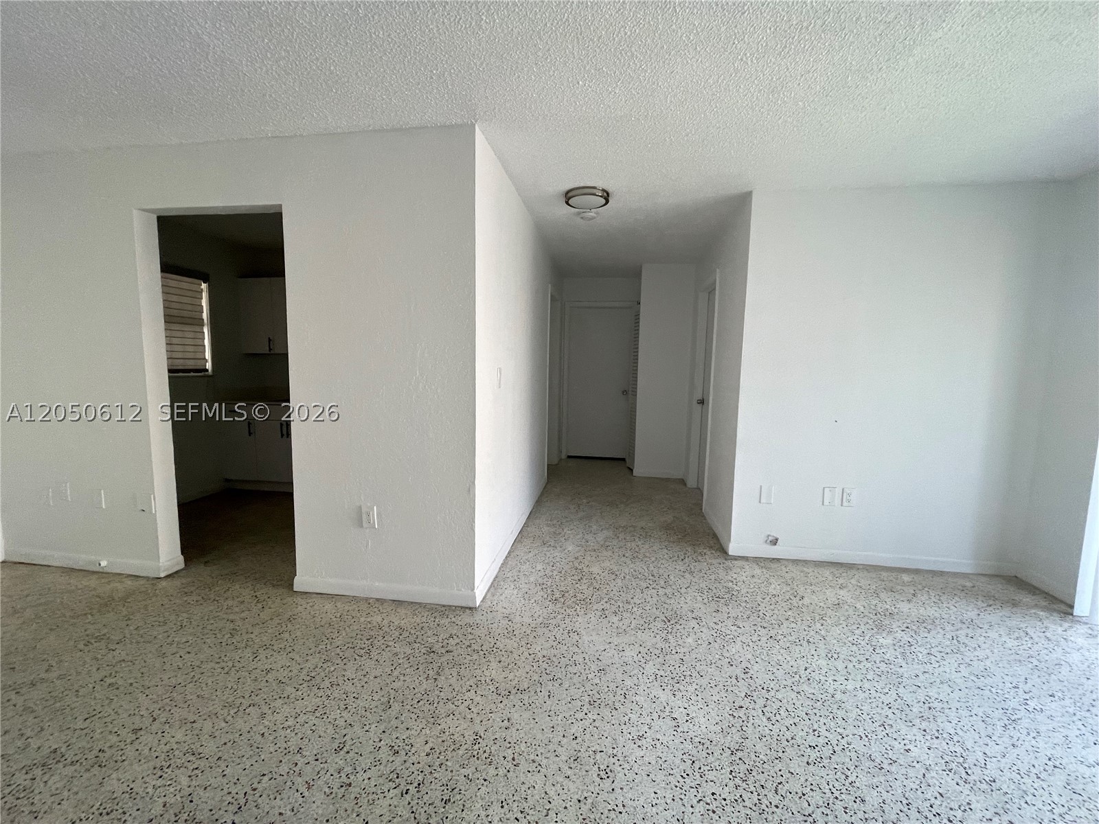 GUERNICA CONDO - Residential