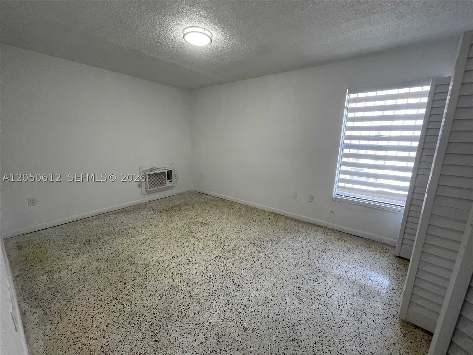 GUERNICA CONDO - Residential