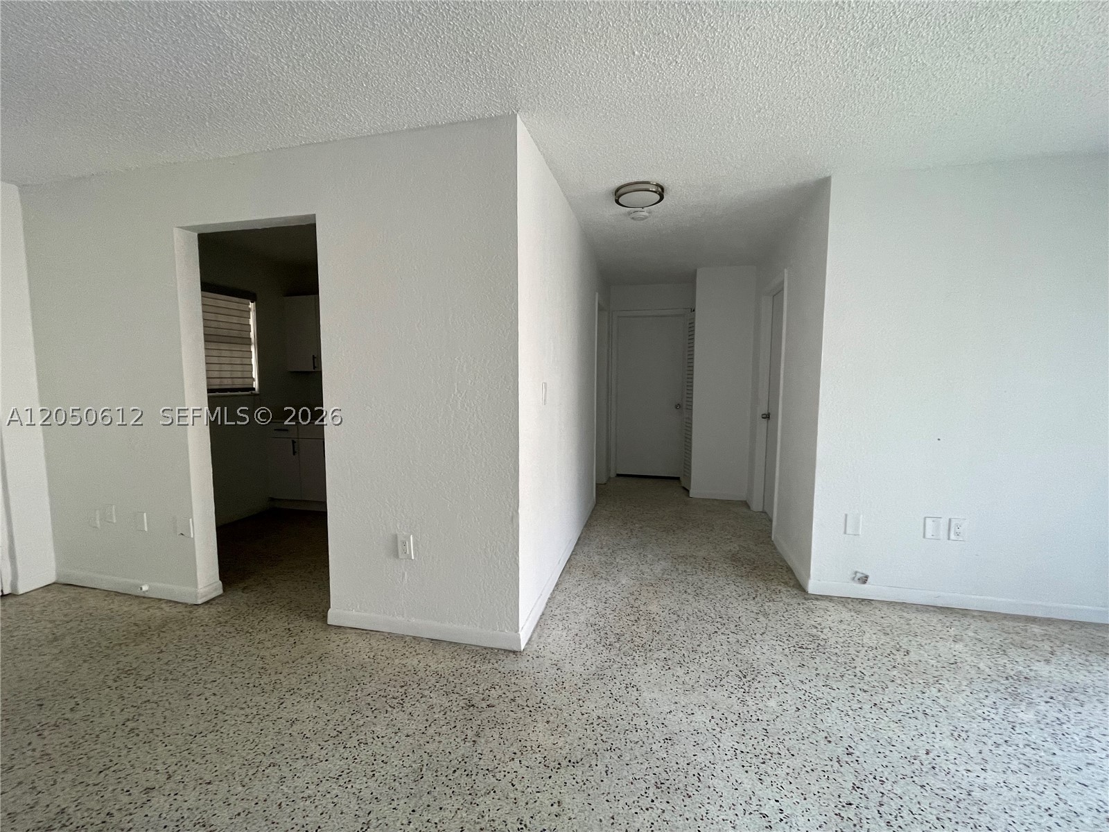 GUERNICA CONDO - Residential