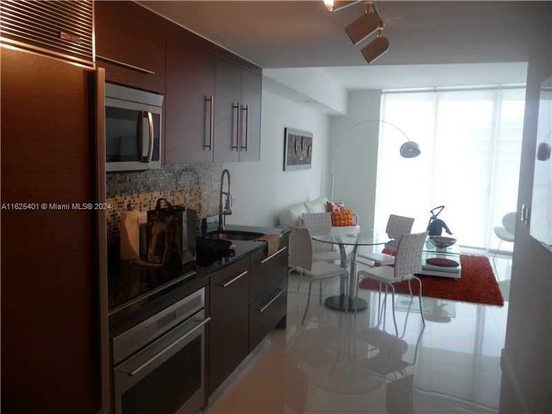 ICONBRICKELL CONDO NO 1 - Residential Lease