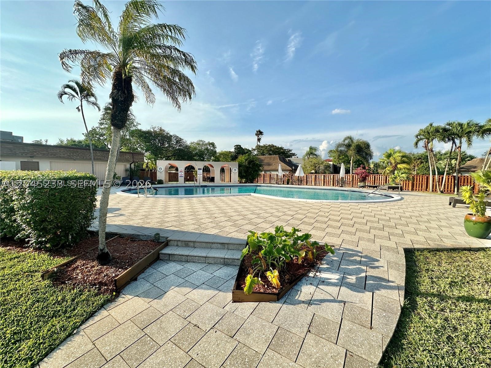 NOVA NORTH CONDOMINIUM 6 - Residential Lease