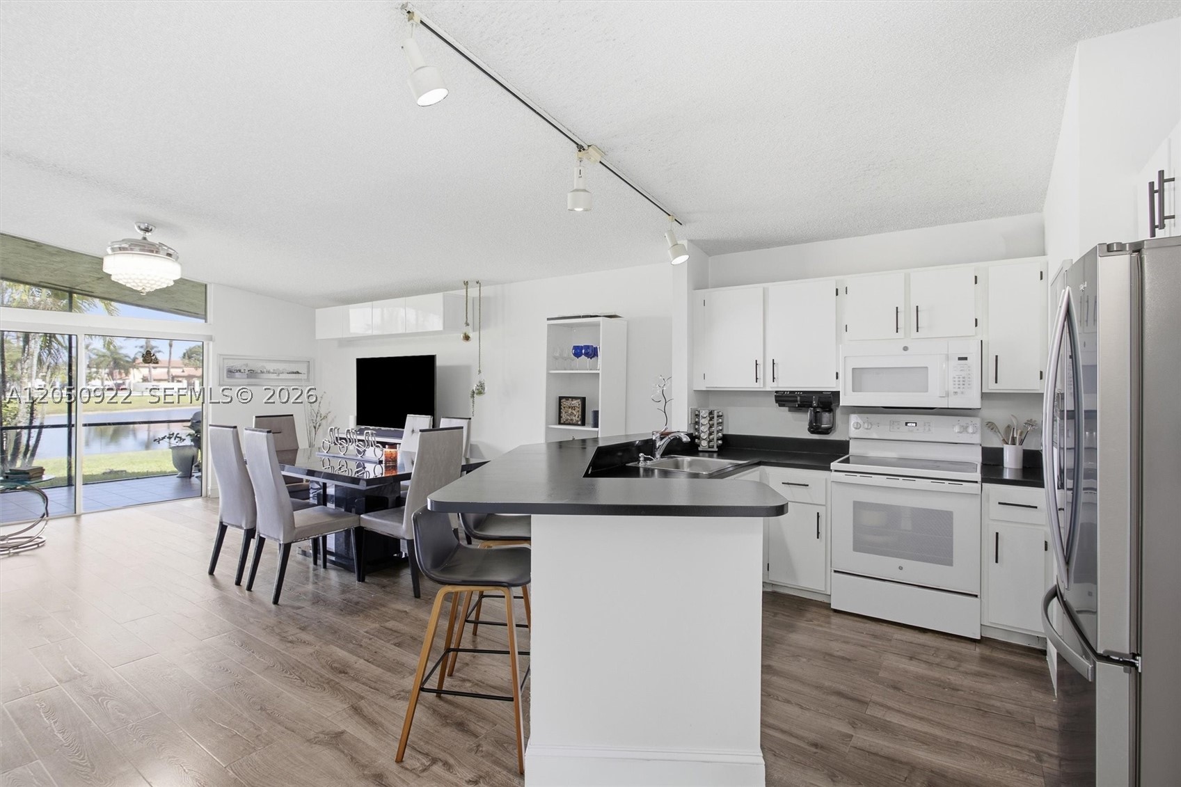 WOODGATE CONDOMINIUM 42 - Residential