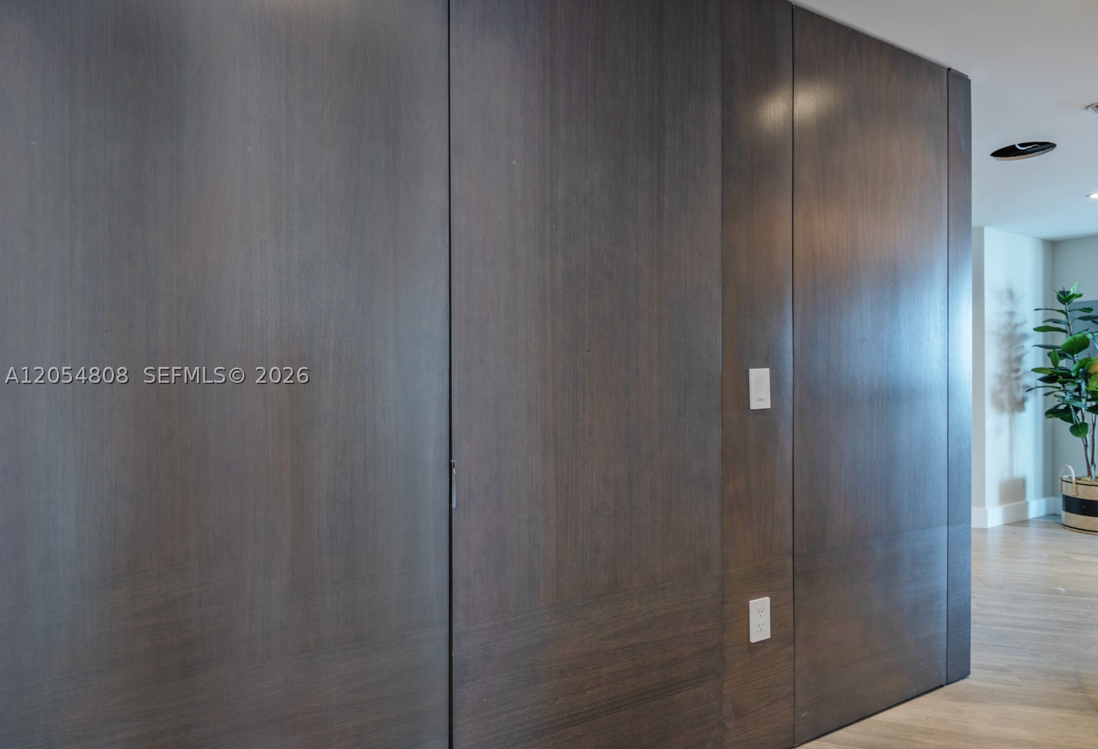 MARINA PALMS RESIDENCES N - Residential