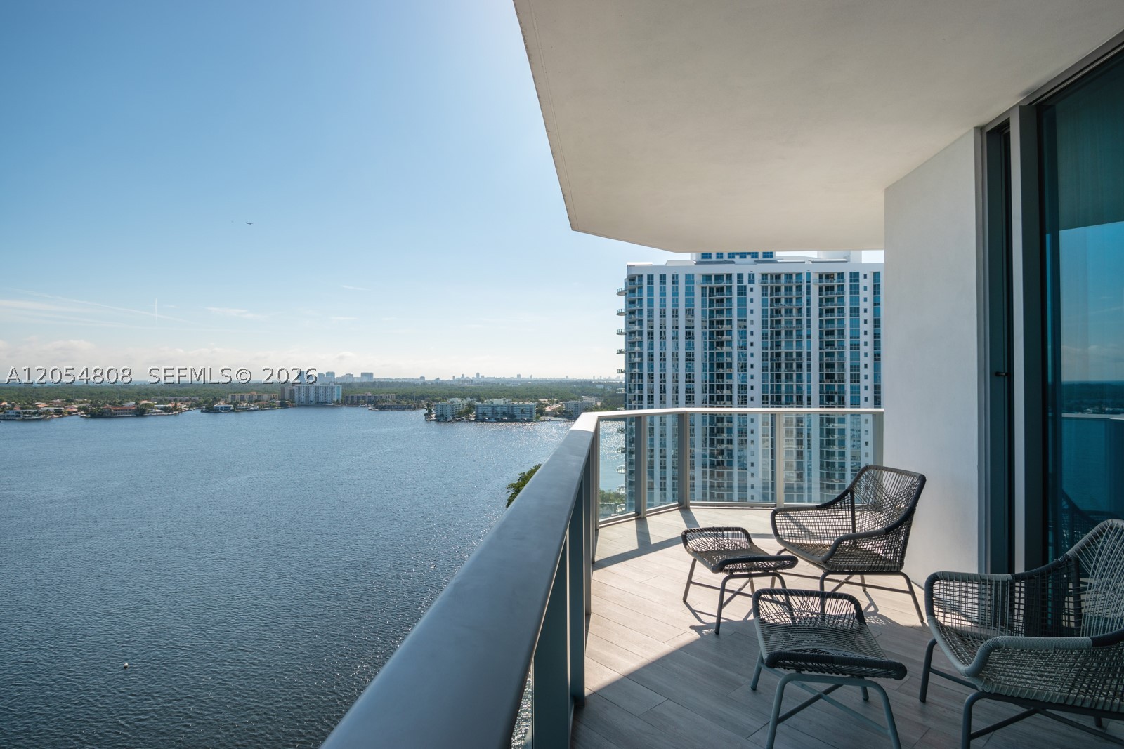 MARINA PALMS RESIDENCES N - Residential