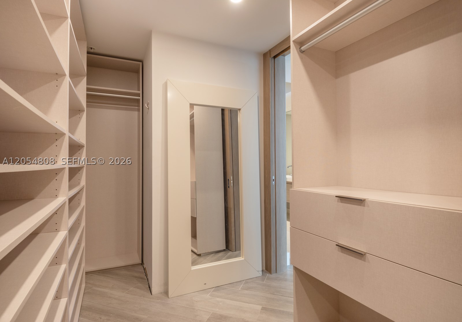 MARINA PALMS RESIDENCES N - Residential