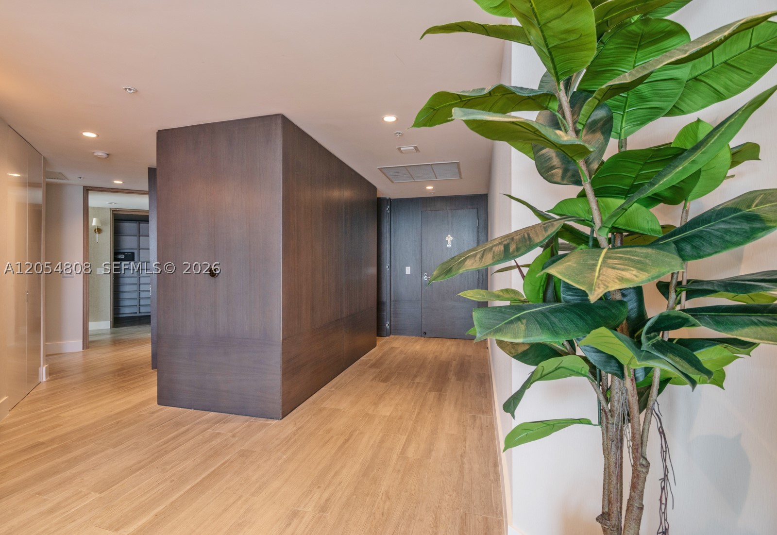 MARINA PALMS RESIDENCES N - Residential