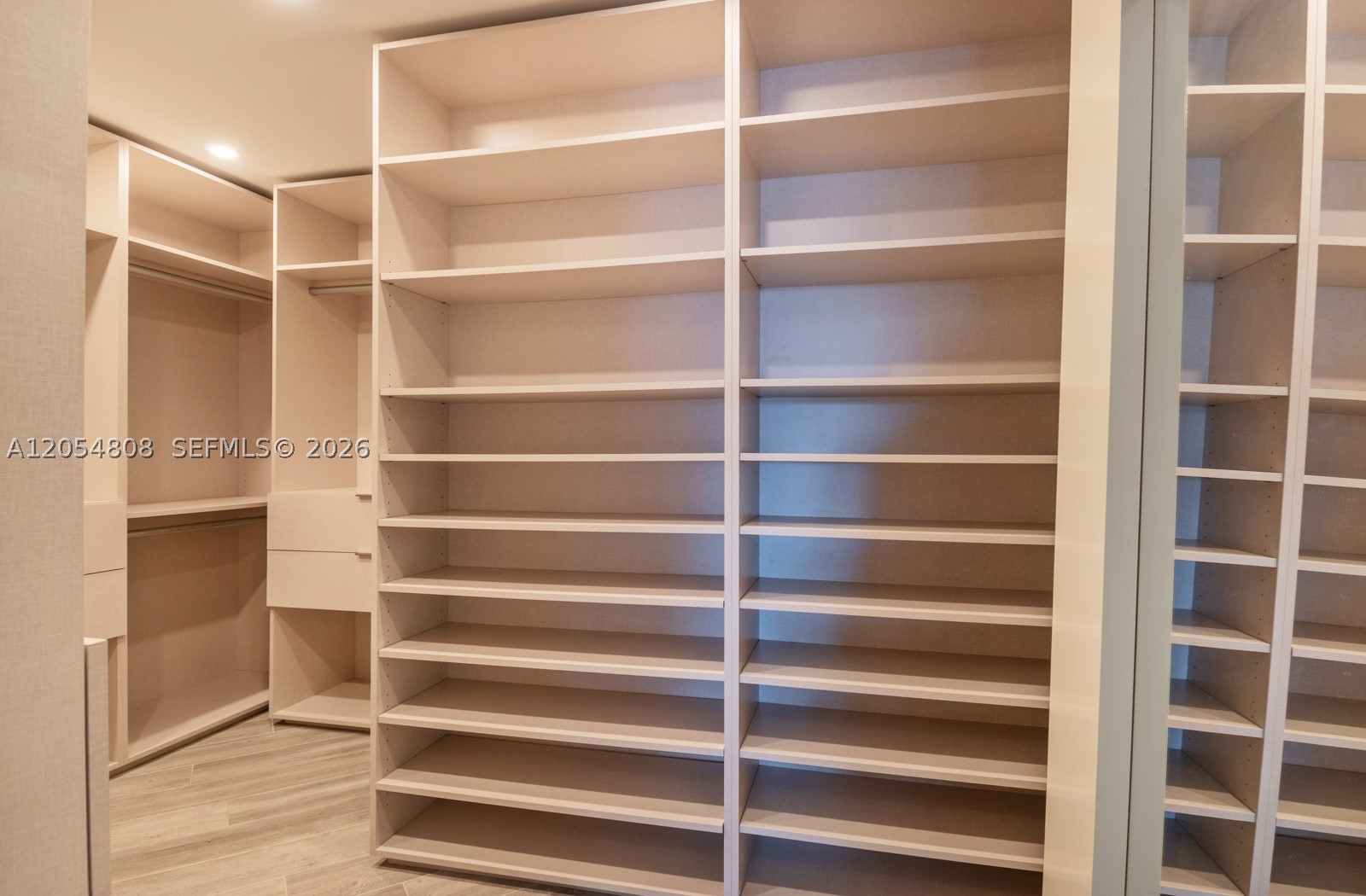 MARINA PALMS RESIDENCES N - Residential