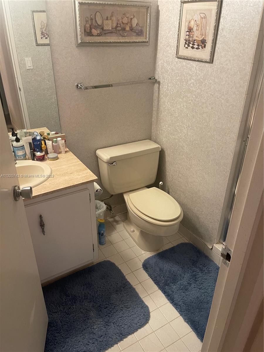 OLYMPUS CONDO PHASE - Residential
