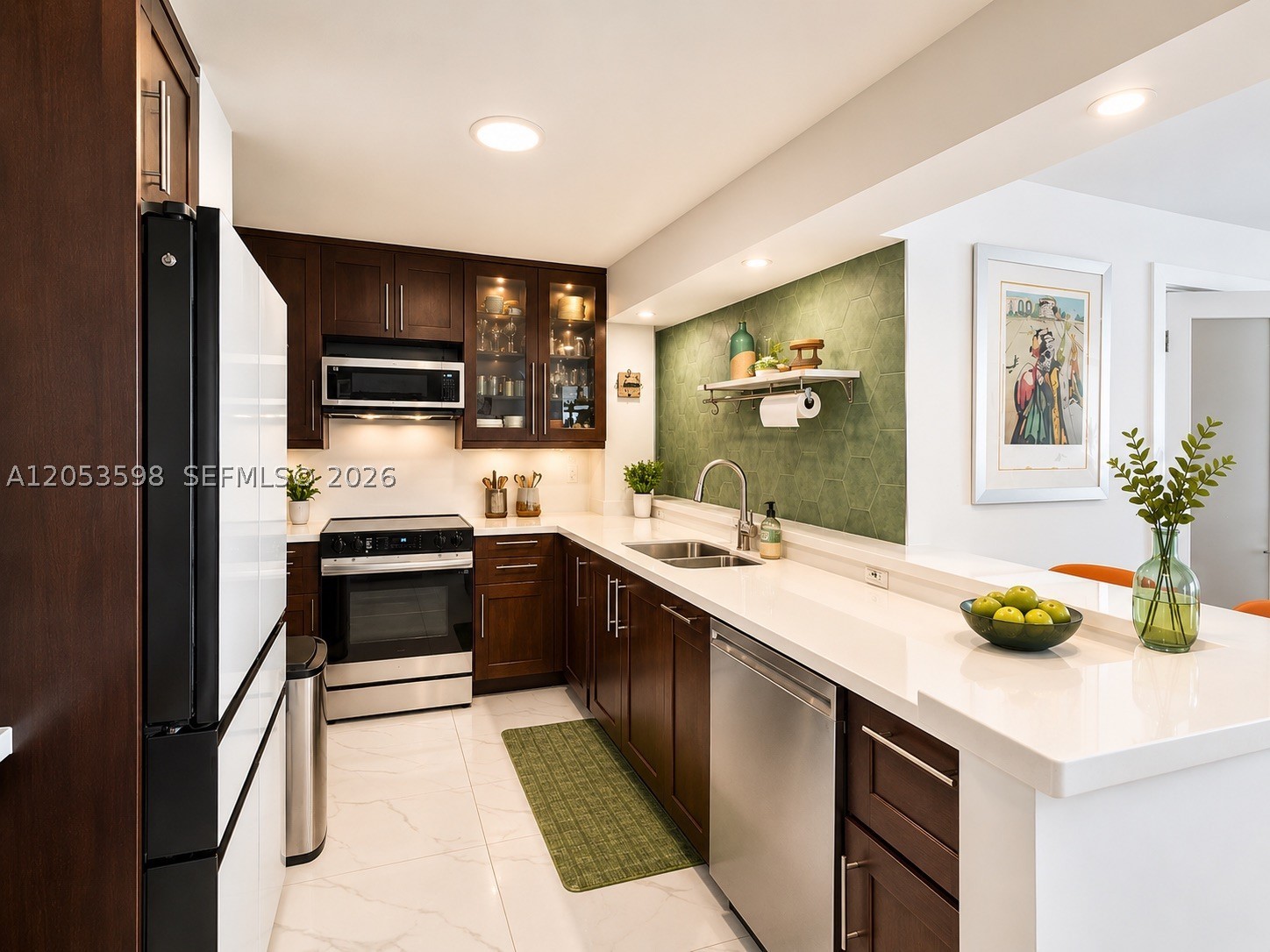 OCEAN PARK CONDO - Residential