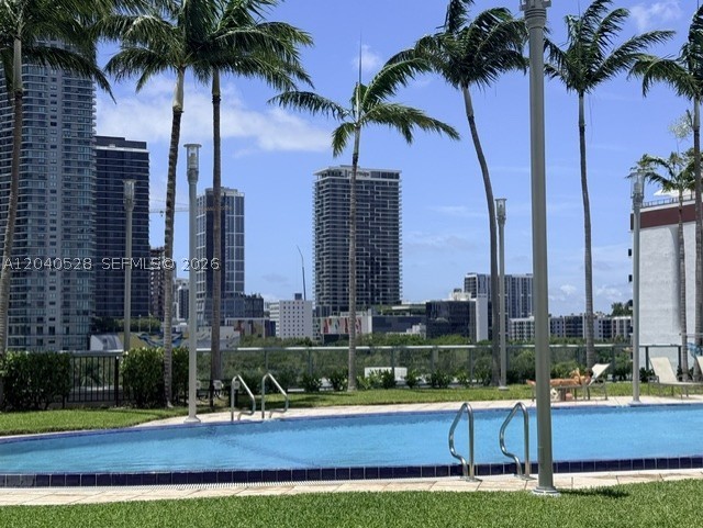 BLUE CONDO - Residential