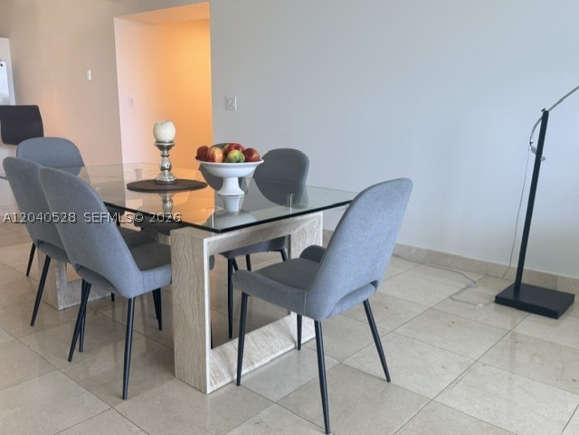 BLUE CONDO - Residential