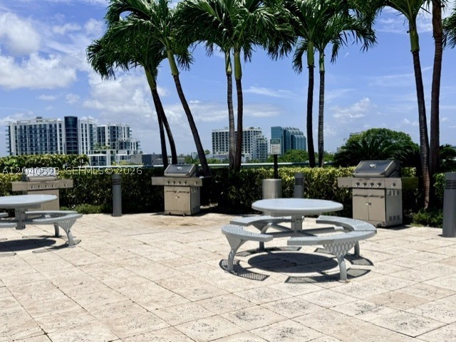 BLUE CONDO - Residential