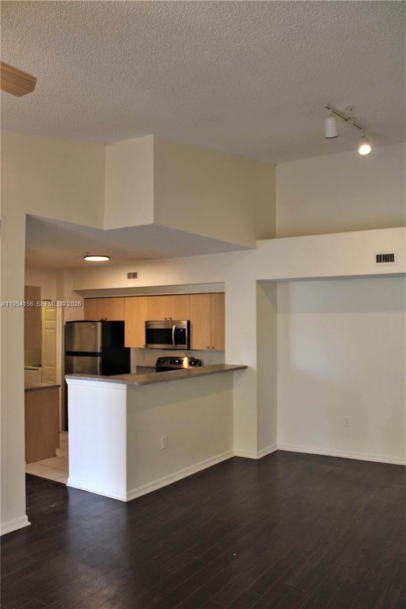 EL-AD RESIDENCES AT MIRAM - Residential