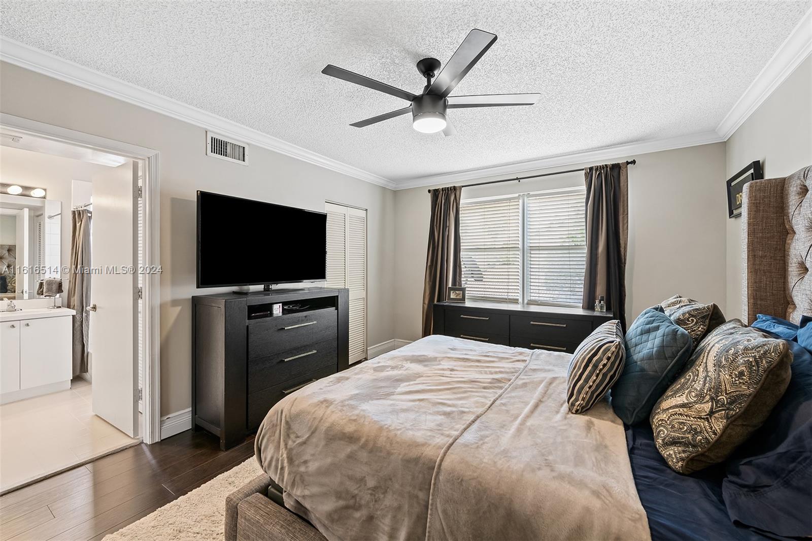 KENSINGTON MANOR - Residential Lease