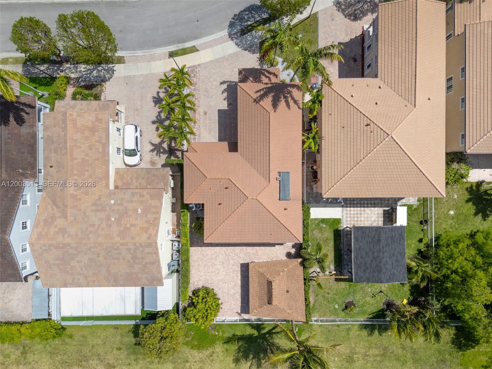MANDARIN LAKES - Residential