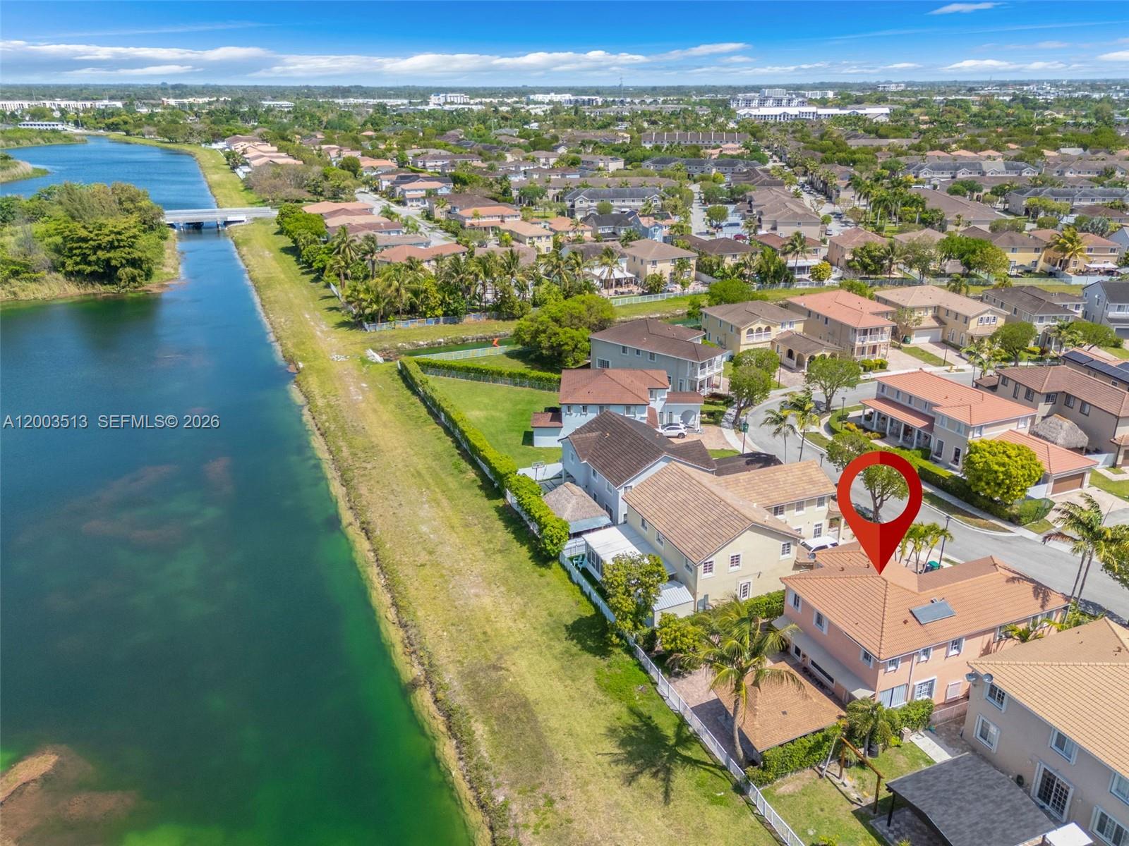 MANDARIN LAKES - Residential