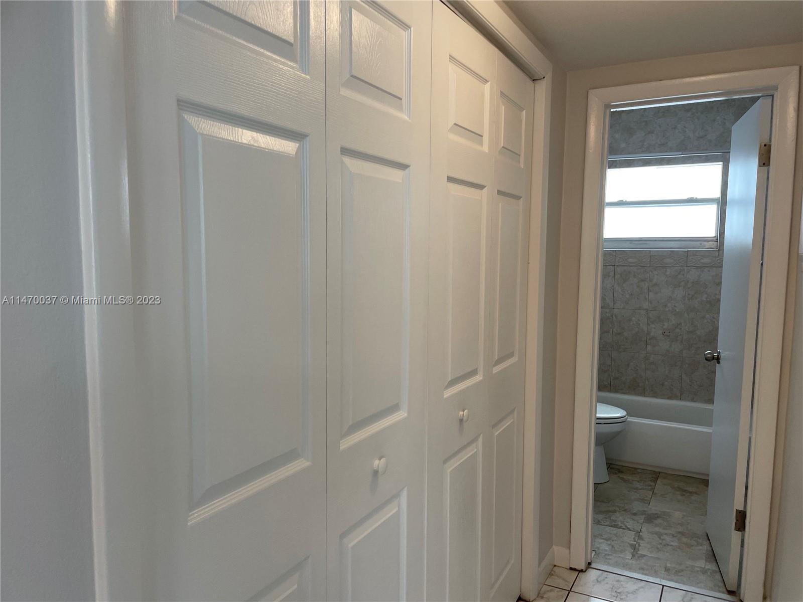 P & S APARTMENTS CONDO - Residential Lease