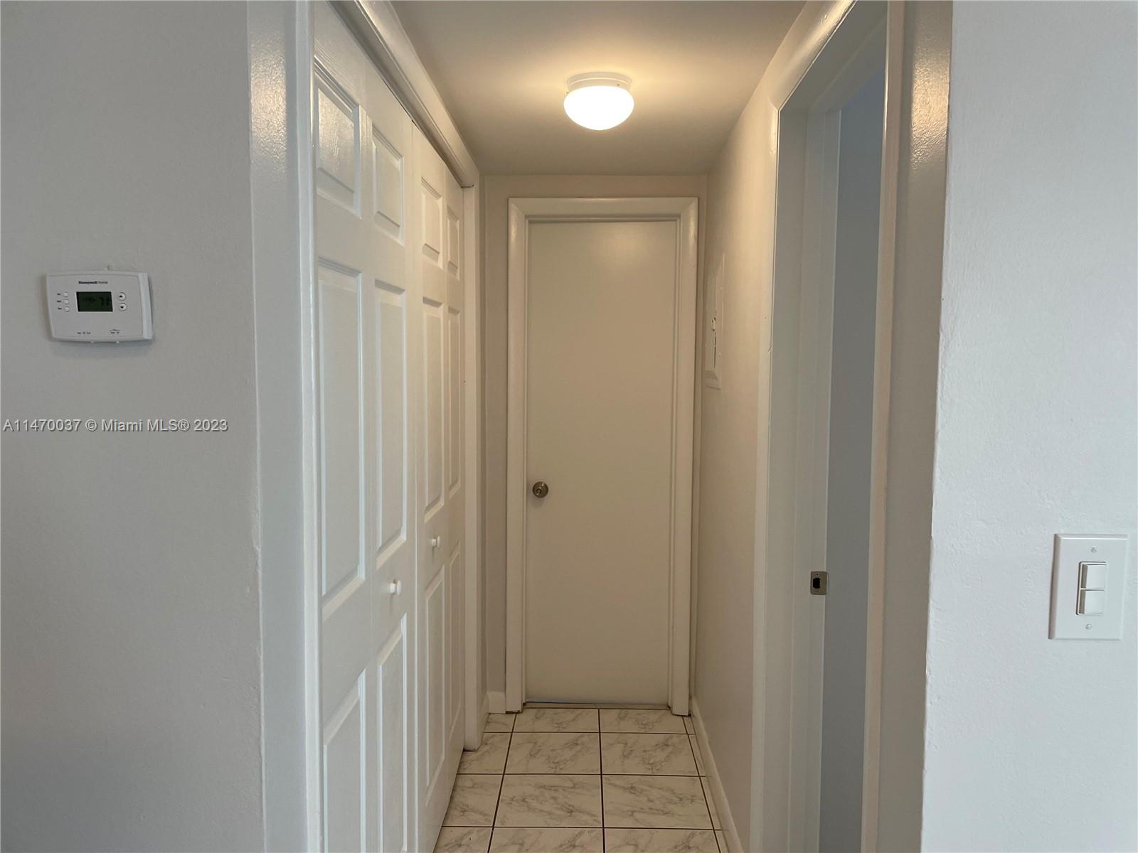 P & S APARTMENTS CONDO - Residential Lease