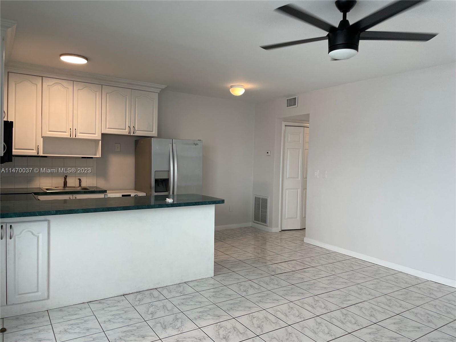 P & S APARTMENTS CONDO - Residential Lease