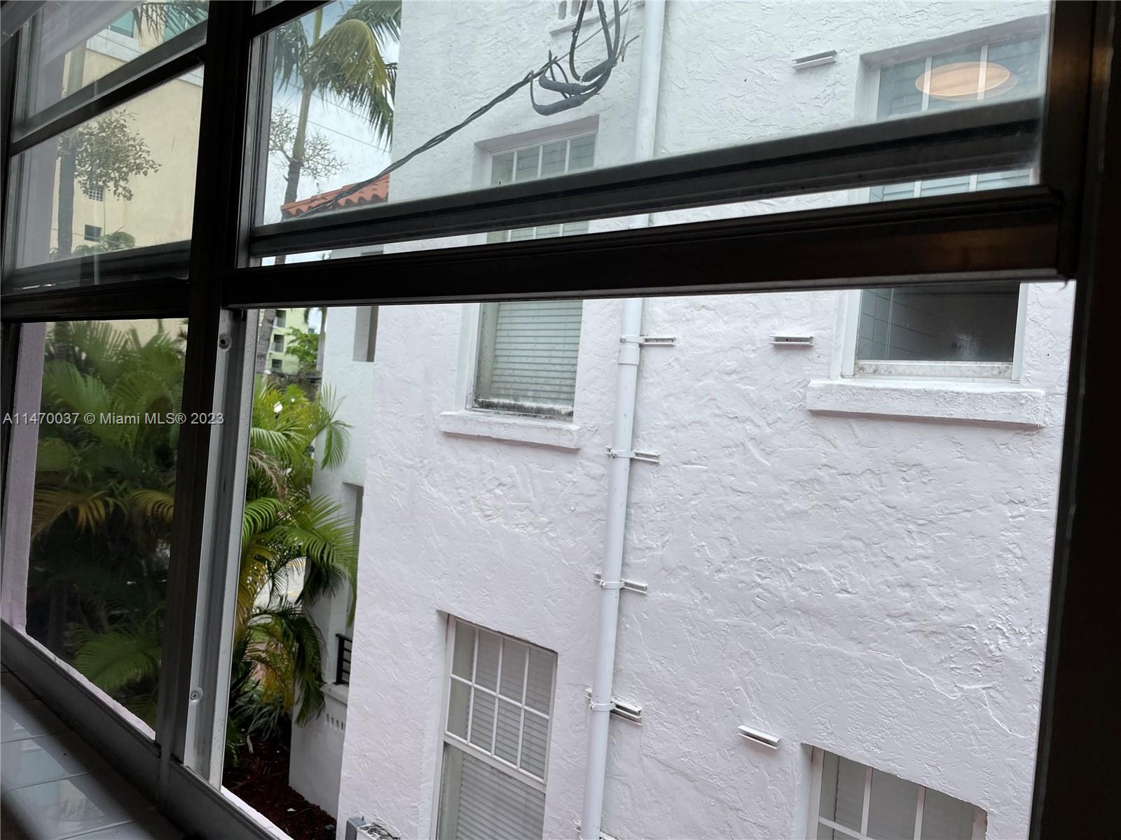 P & S APARTMENTS CONDO - Residential Lease