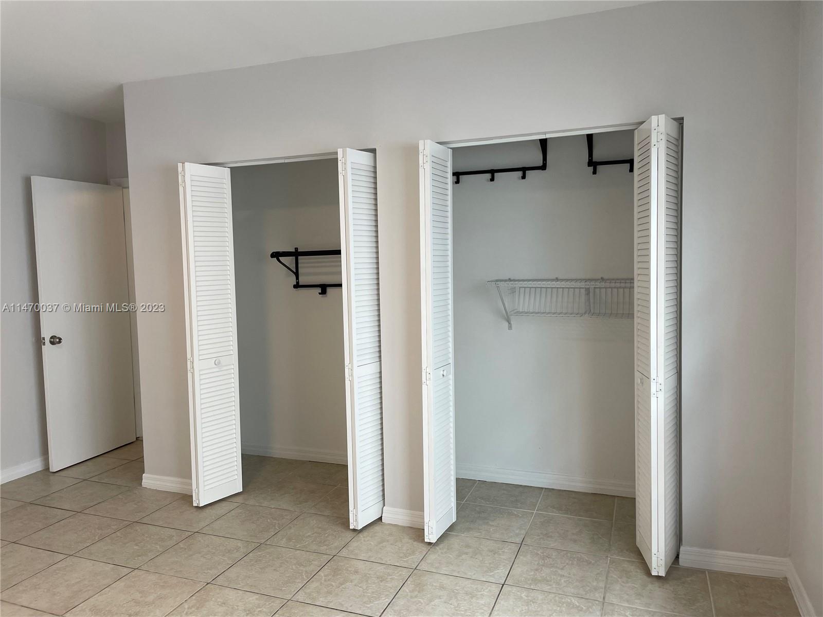 P & S APARTMENTS CONDO - Residential Lease