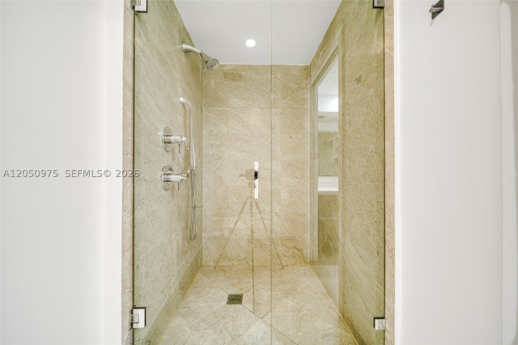 ARIA ON THE BAY CONDO - Residential Lease