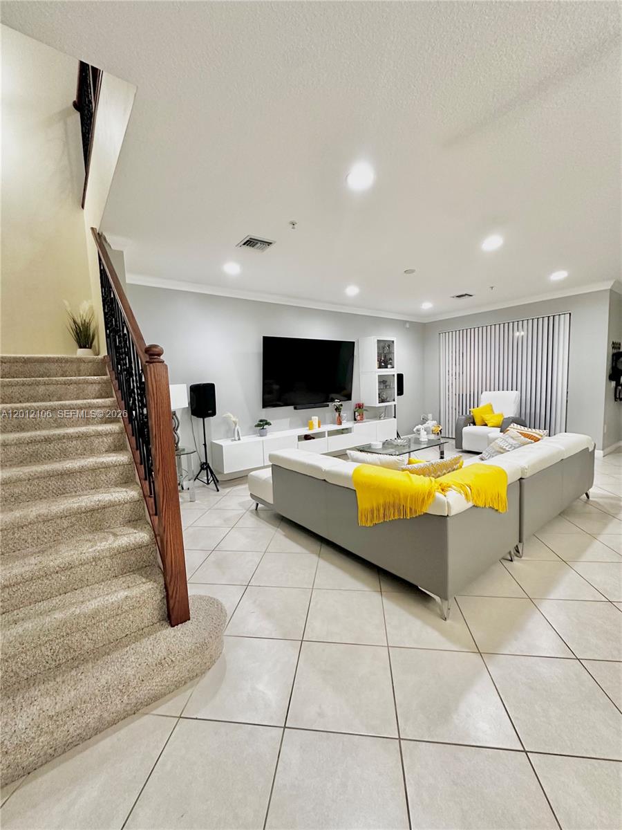 VILLA BIARRITZ CONDO - Residential