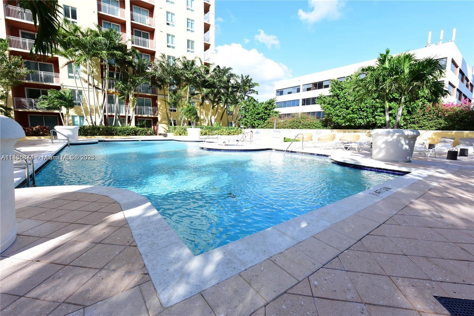 TOSCANO CONDO - Residential