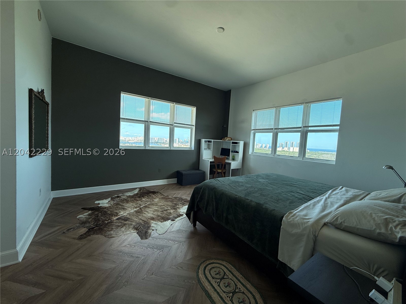 THE OAKS I CONDO - Residential