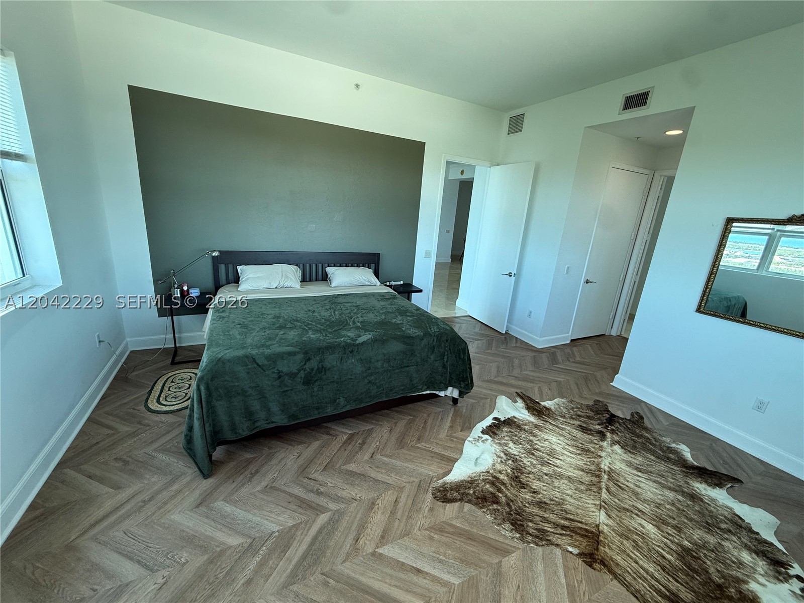 THE OAKS I CONDO - Residential
