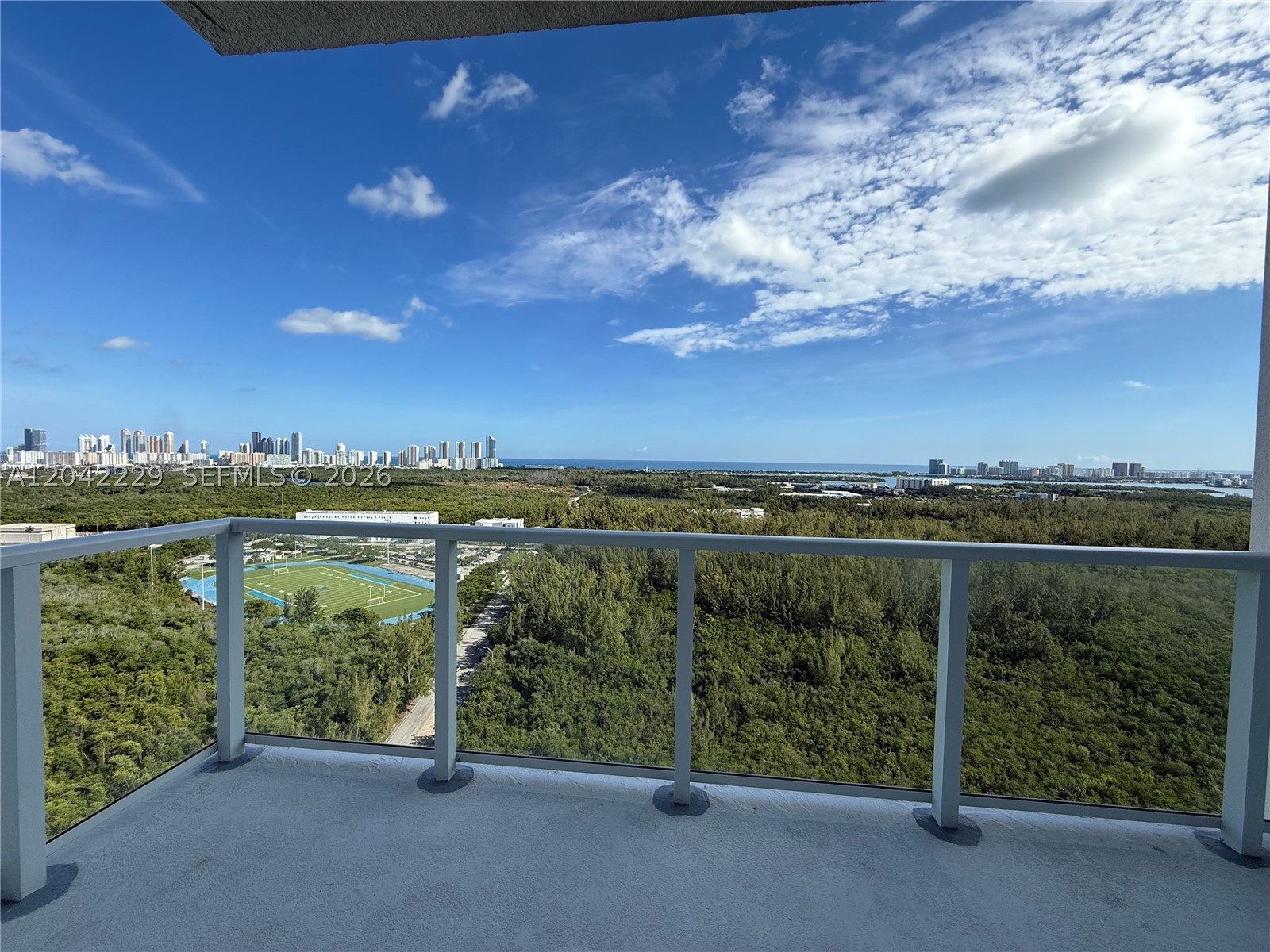 THE OAKS I CONDO - Residential