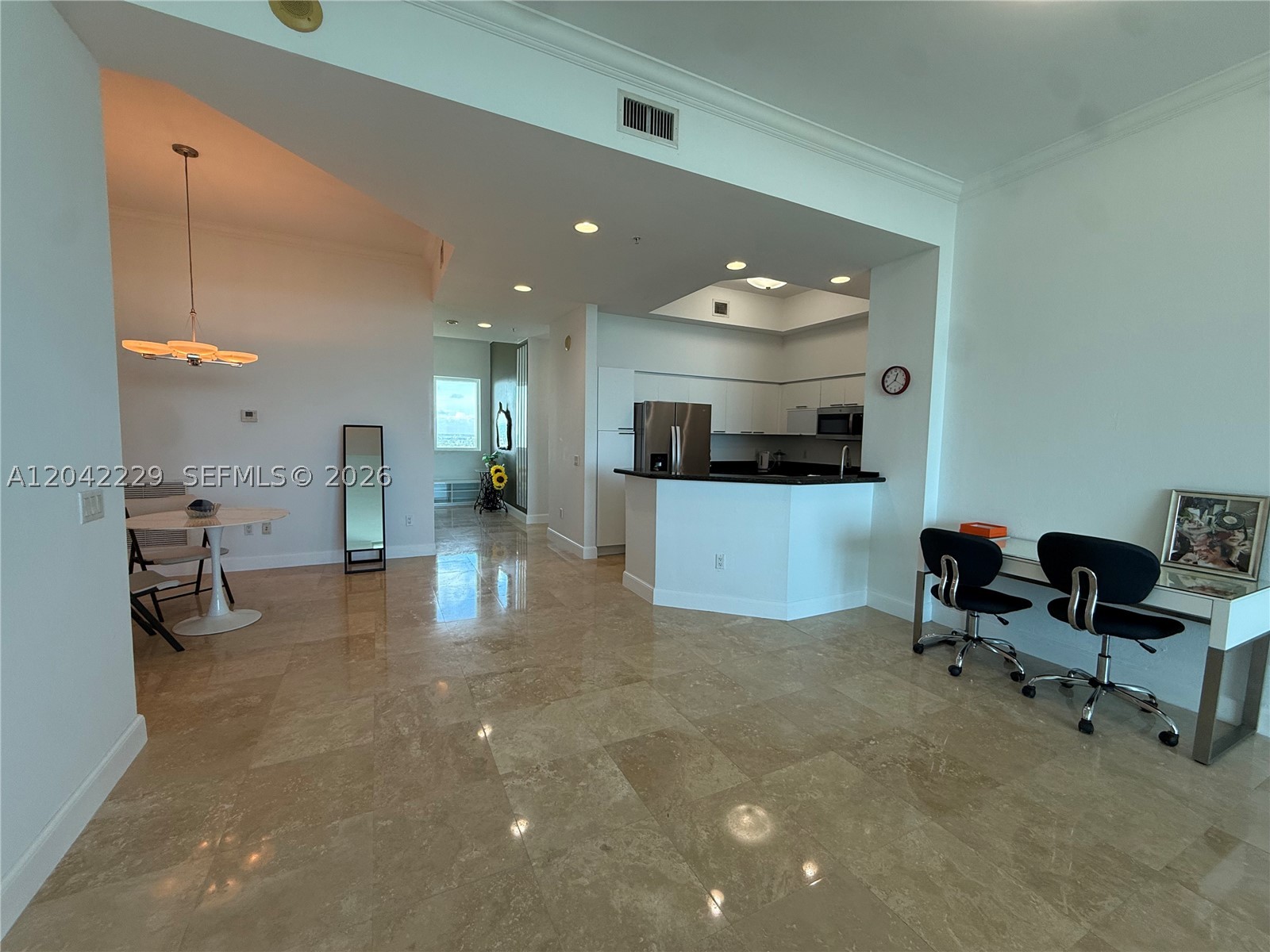 THE OAKS I CONDO - Residential