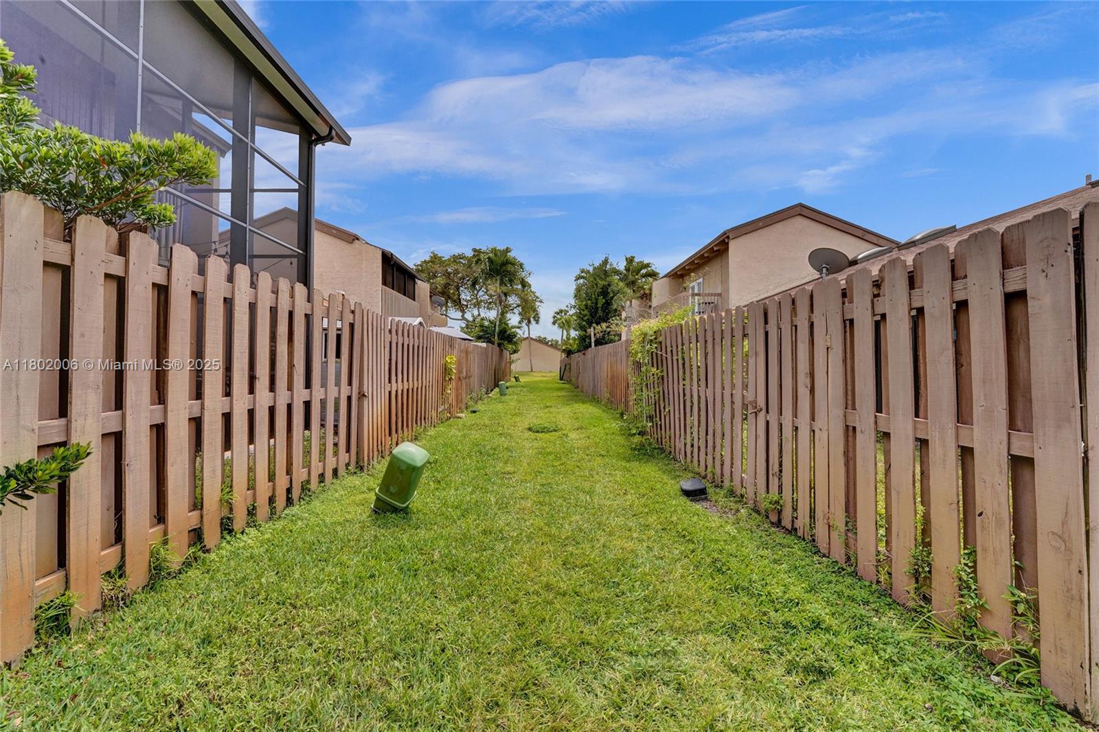 ARROWHEAD GOLF & TENNIS C - Residential