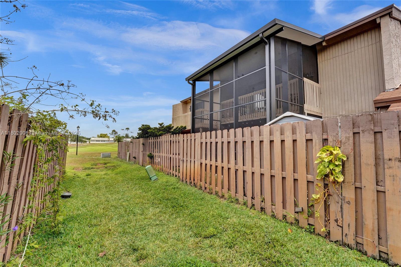 ARROWHEAD GOLF & TENNIS C - Residential