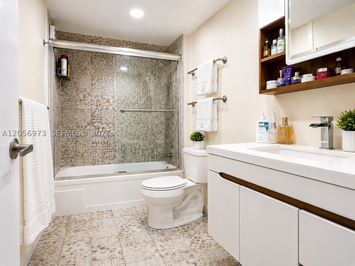 MEADOWBROOK TOWERS CONDO - Residential